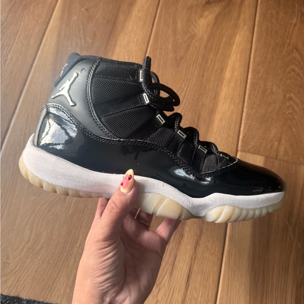 Jordan 11 Jubilee size 7.5
